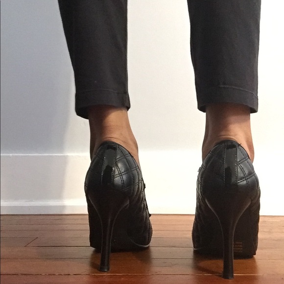 Black quilted high heels with bow - Picture 4 of 4